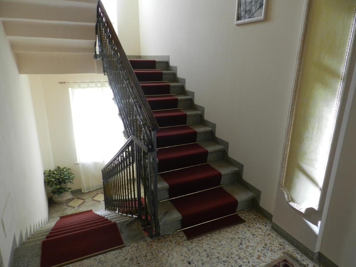 Residenza Villa Maria Roncola Екстер'єр фото