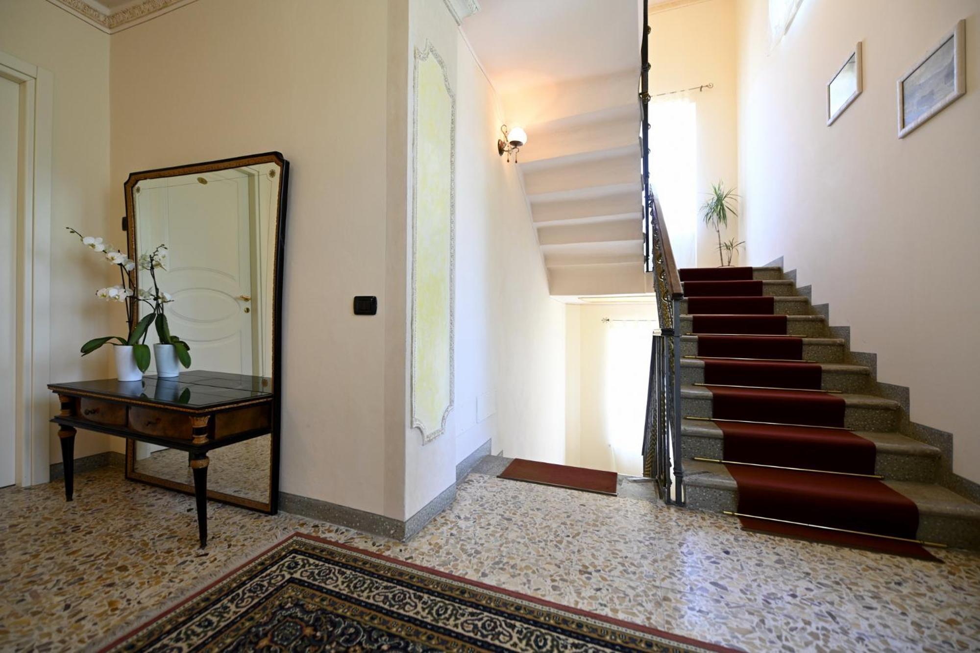 Residenza Villa Maria Roncola Екстер'єр фото
